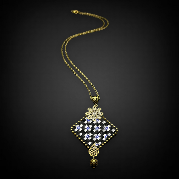 Silky Handmade Geometric Design Necklace & Pen...